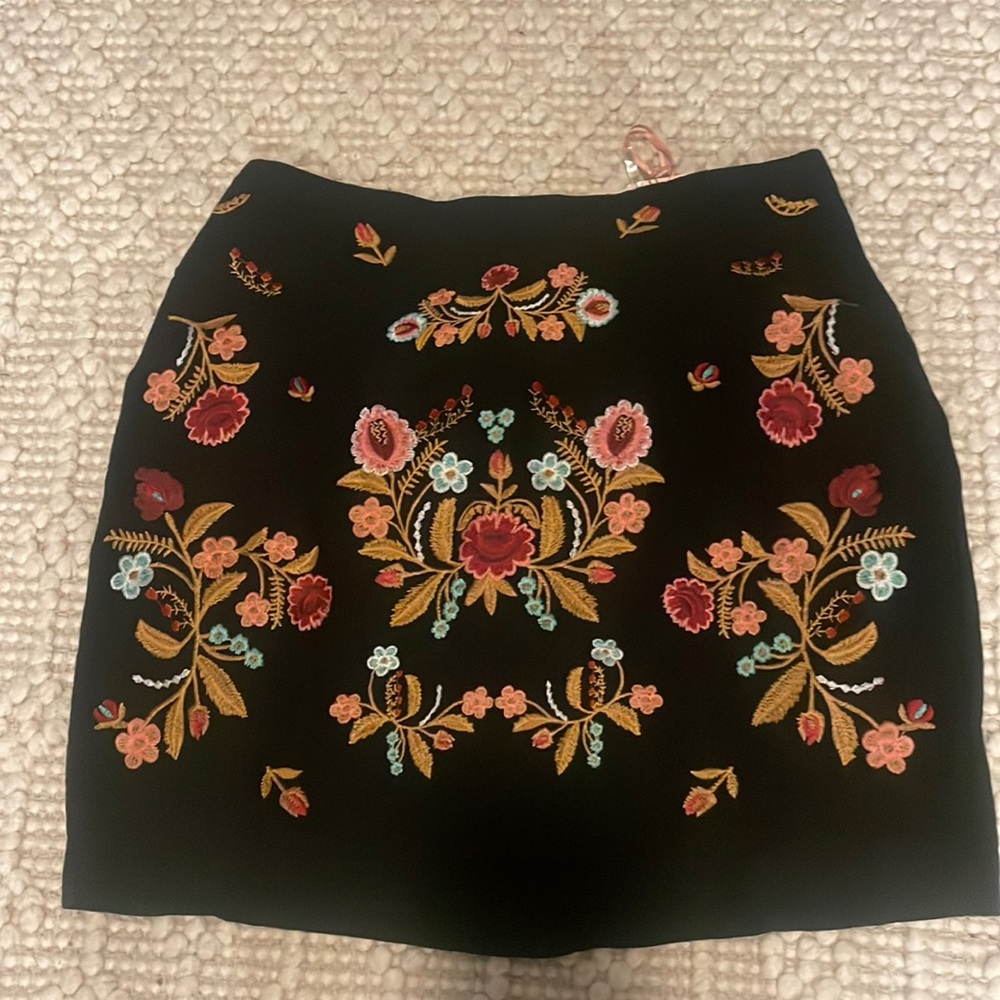 Entro Black Floral Stitched Skirt